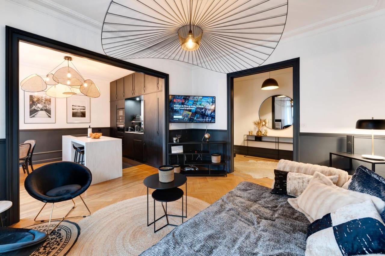 Les Ilots - Joseph Blanc Apartment 2 Rooms On The Lake Wifi & Balcony อานซี ภายนอก รูปภาพ