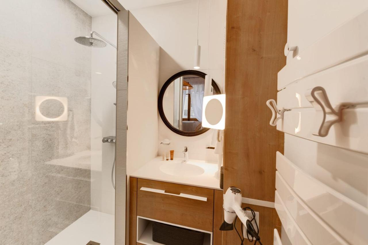 Les Ilots - Joseph Blanc Apartment 2 Rooms On The Lake Wifi & Balcony อานซี ภายนอก รูปภาพ